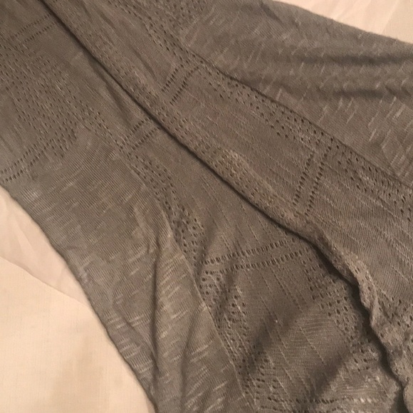 SOLDMossimo sleeveless cardi pearl grey - Picture 3 of 3